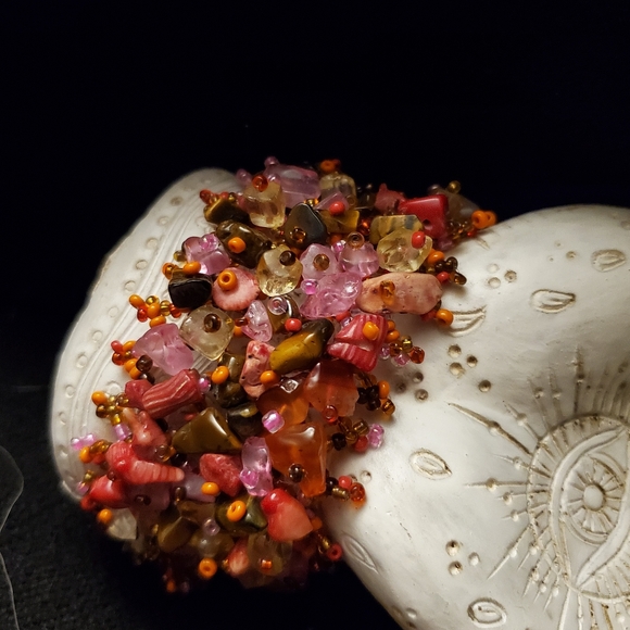 NWOT Set of 3 matching beaded bracelets - Picture 6 of 11